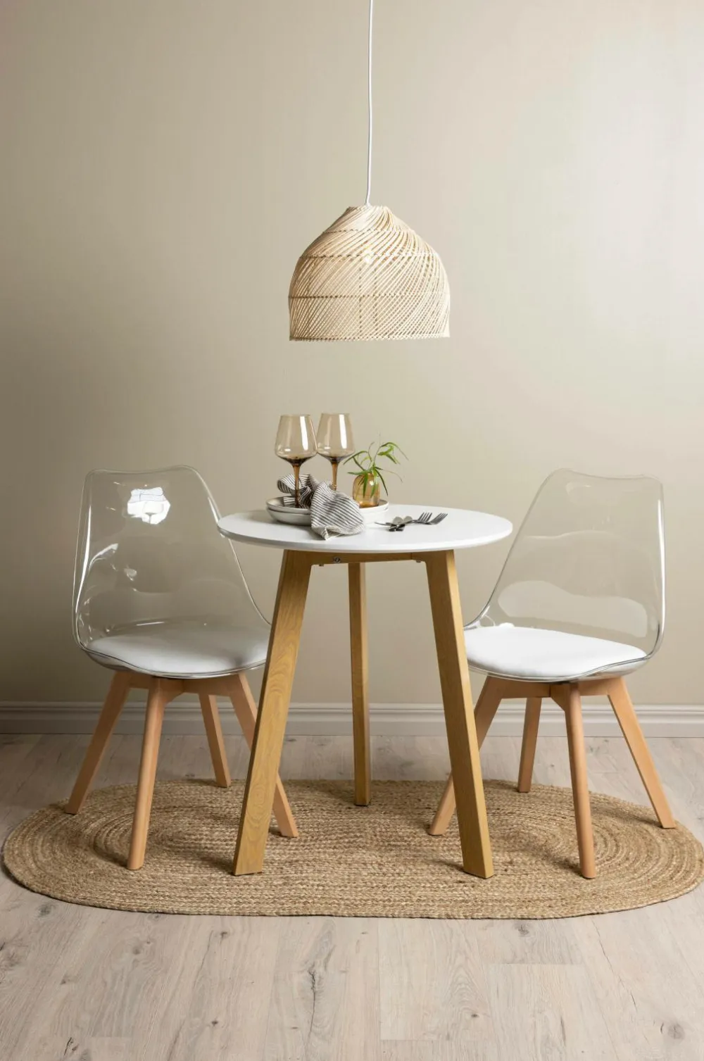 Venture Home Spisegrupper>Spisegruppe Leonora med 2 stk. stole Edvin White