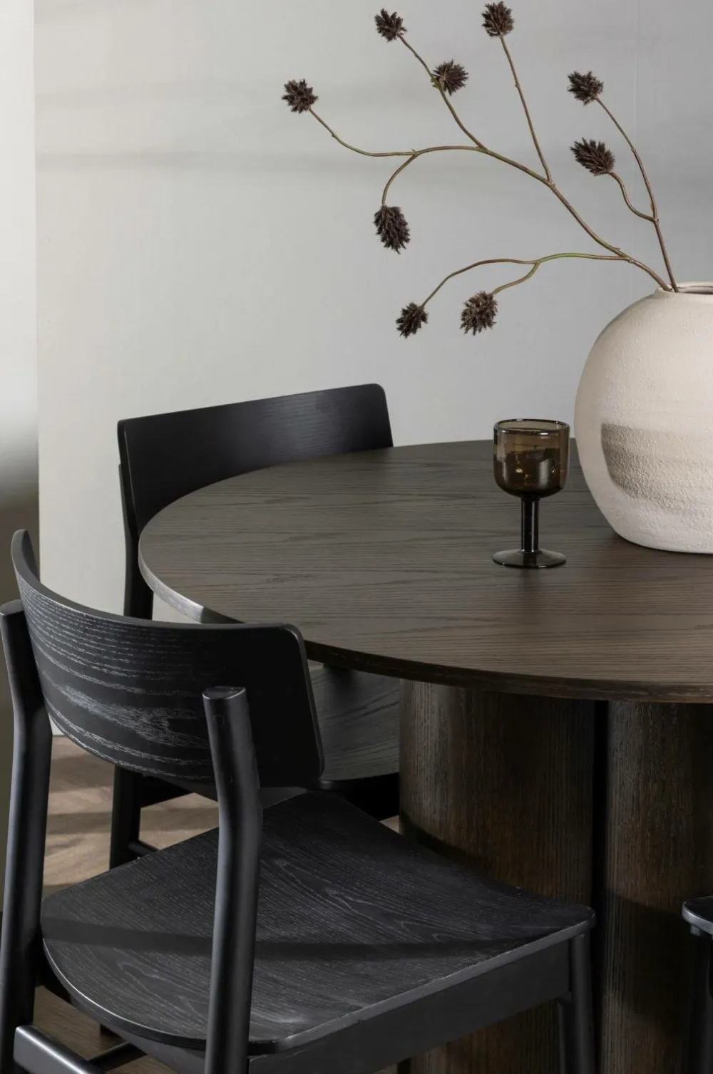 Venture Home Spisegrupper>Spisegruppe Olivia og stolene Montros Sort